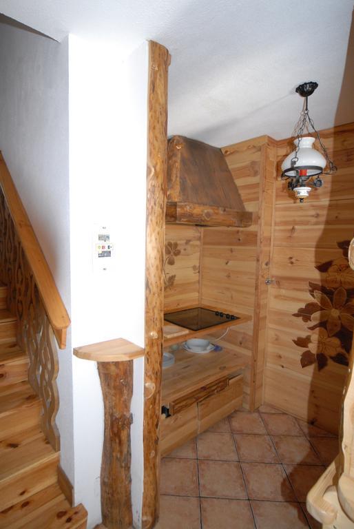 Cromotherapy Apartment Брей-Червиния Экстерьер фото